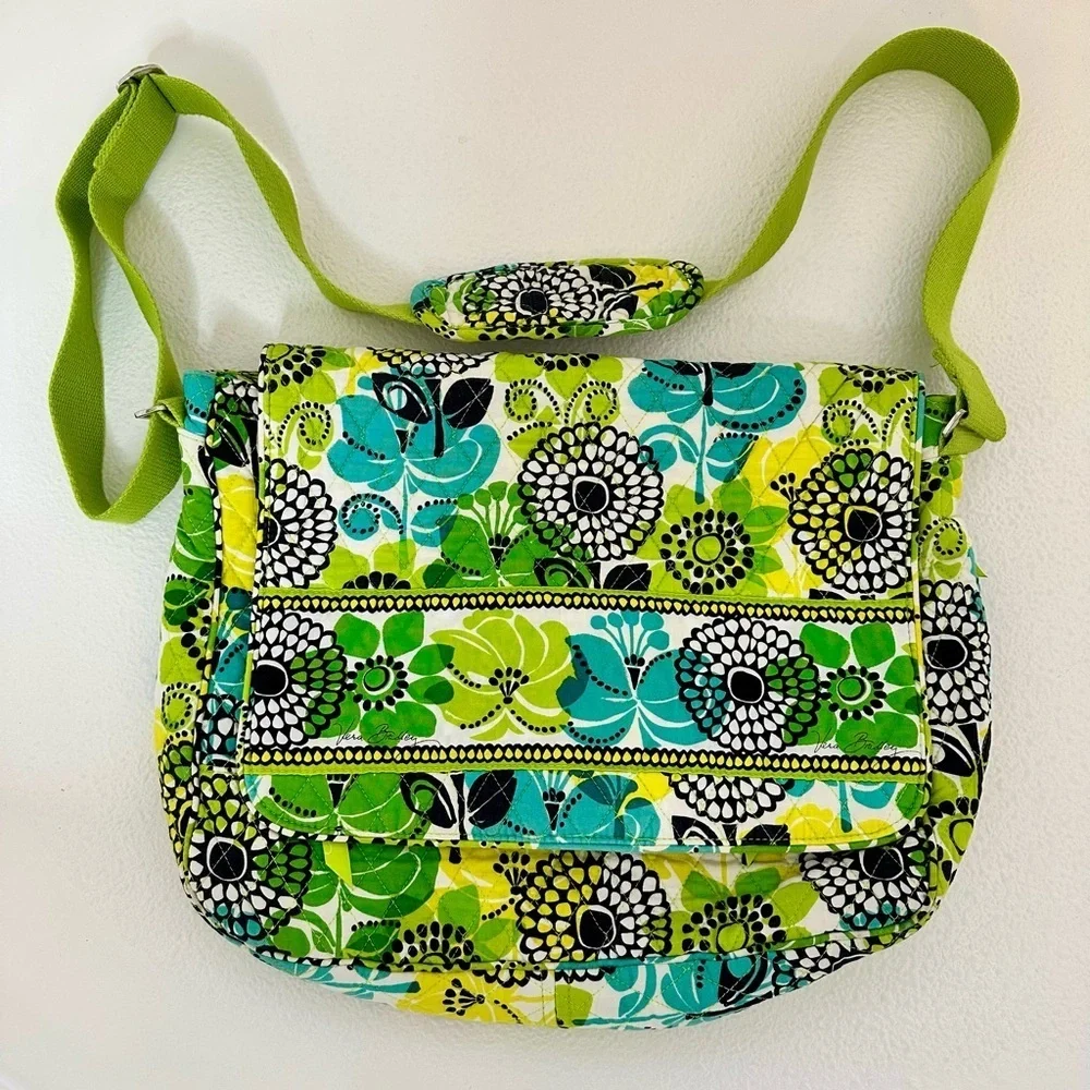 Vera Bradley Naturecore Limes Up Green Floral Quilted Laptop Bag Festival